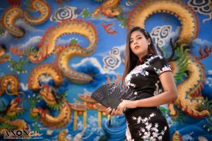 ถ่ายรูปกี่เพ้า ศาลหน่าจา ชลบุรี